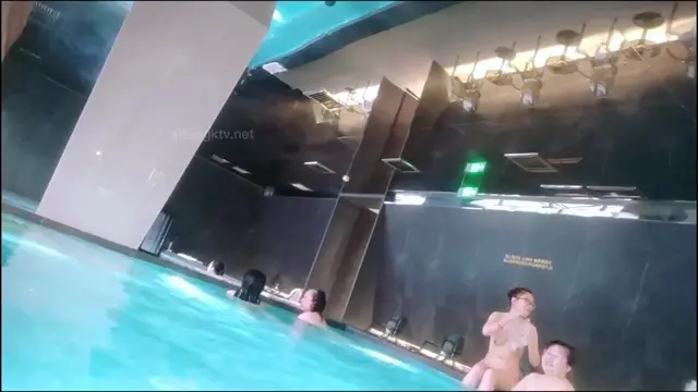 여자 목욕탕 몰카