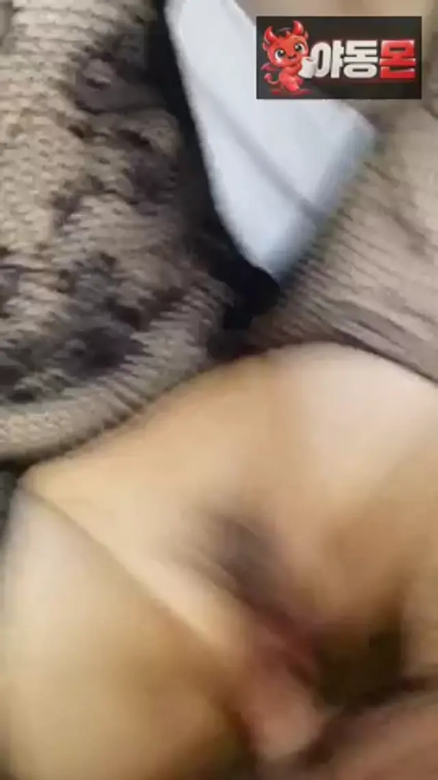 기념일날 그물망사 입고 유혹하는 여친