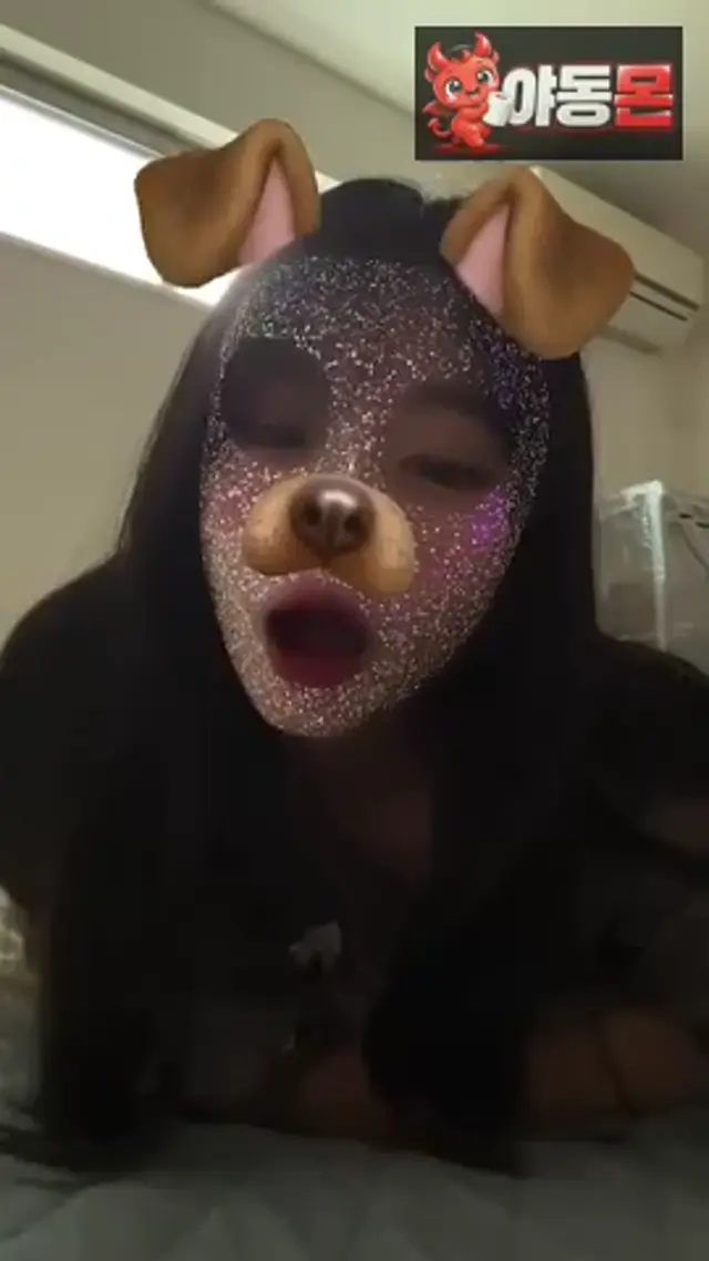 수건깔고 자위하는 이쁜이