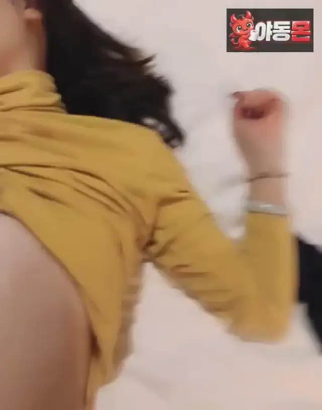 옷도 다 벗기기전에 박아버리기