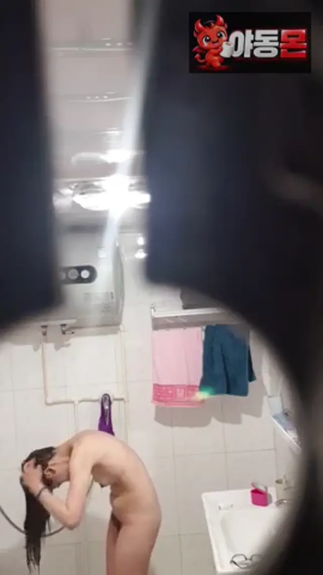 사촌동생 씻는거 도촬