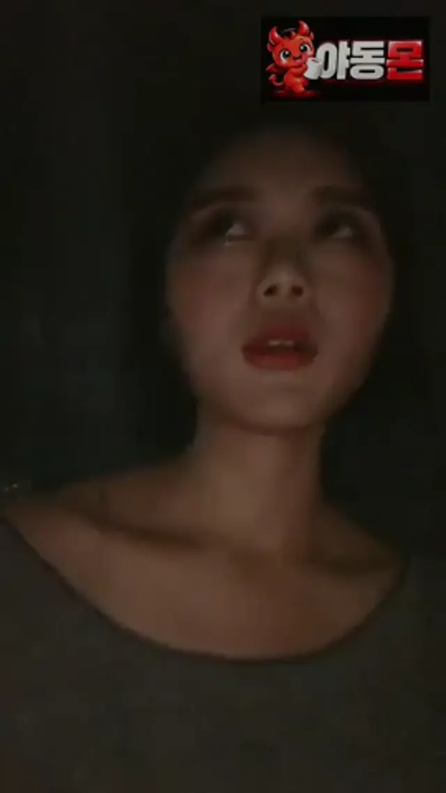 얼굴은 영계 빨통은 글래머녀 자위 (4)