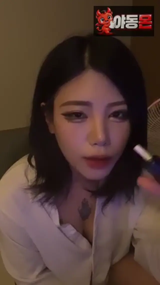 인스타영상 거유 가슴노출  (1)