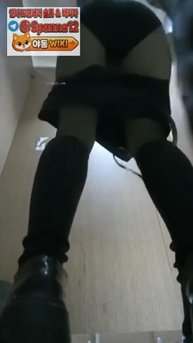 여자 화장실 몰카 (27)