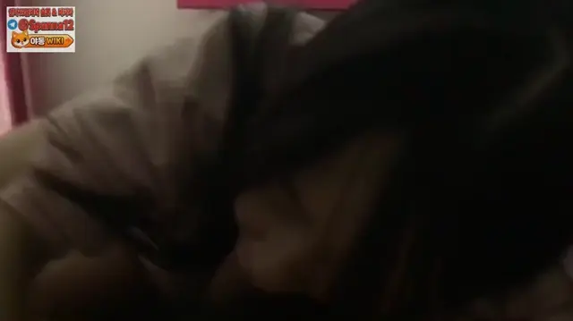 풋풋한 대학 새내기 남친 자취방에서