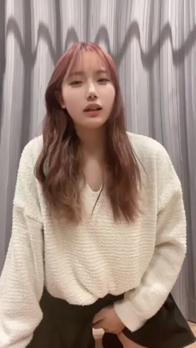 열도의 존예 여대생 셀프캠
