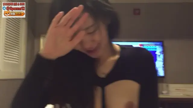 부산 개이쁜녀 모텔에서