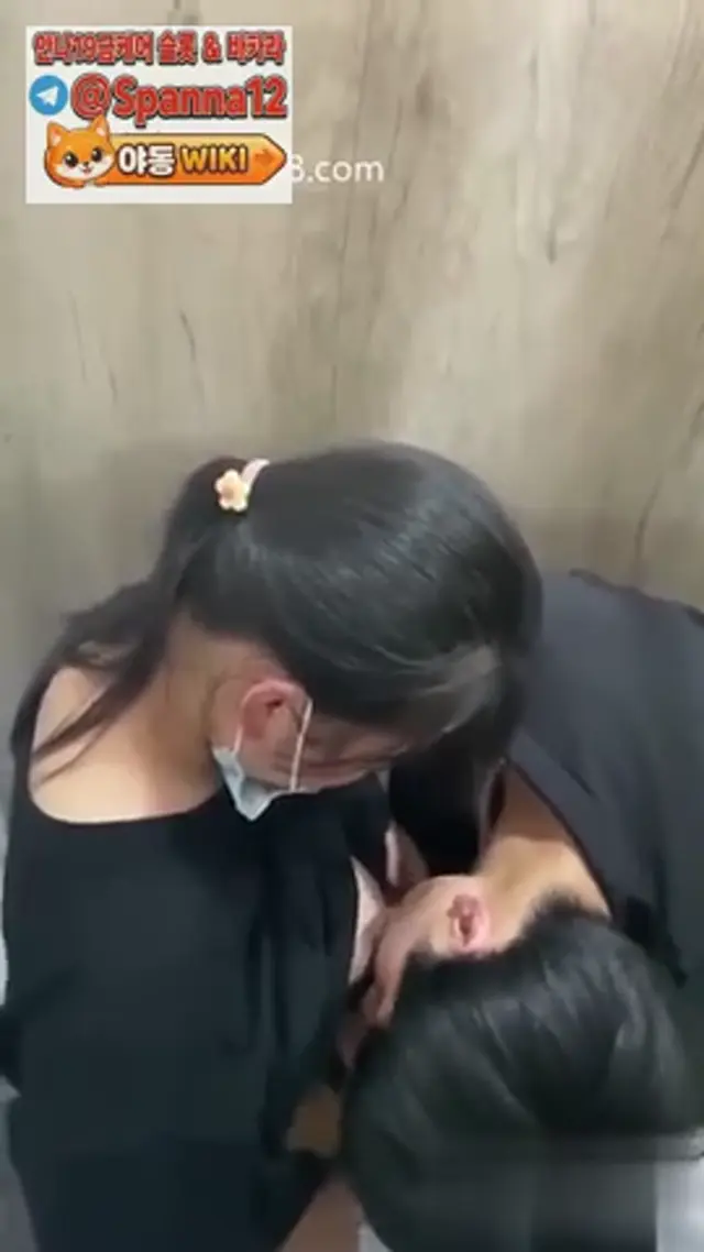 xx대학 카사노바 화장실서 신입생 따먹을라다 딱걸림