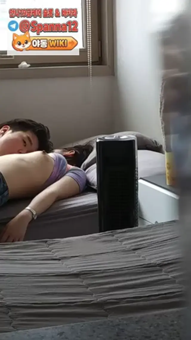 자고있는 여친 친구 조물딱 (3)