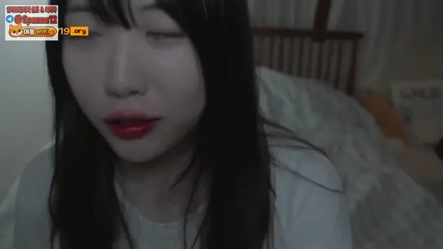 자기야 일어나~ 내가 면도해줄게